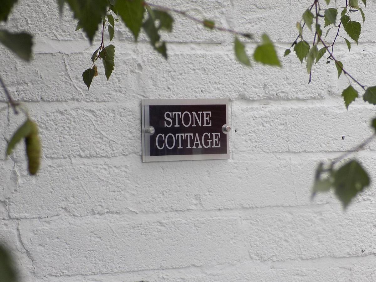 Double Award Winning, Stunning 1700'S Grd 2 Listed Cottage Near Stonehenge - Elegantly Refurbished Throughout Amesbury Exterior photo